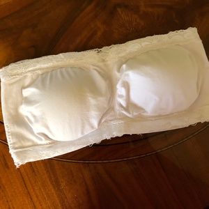 Strapless 2X bra by Deb